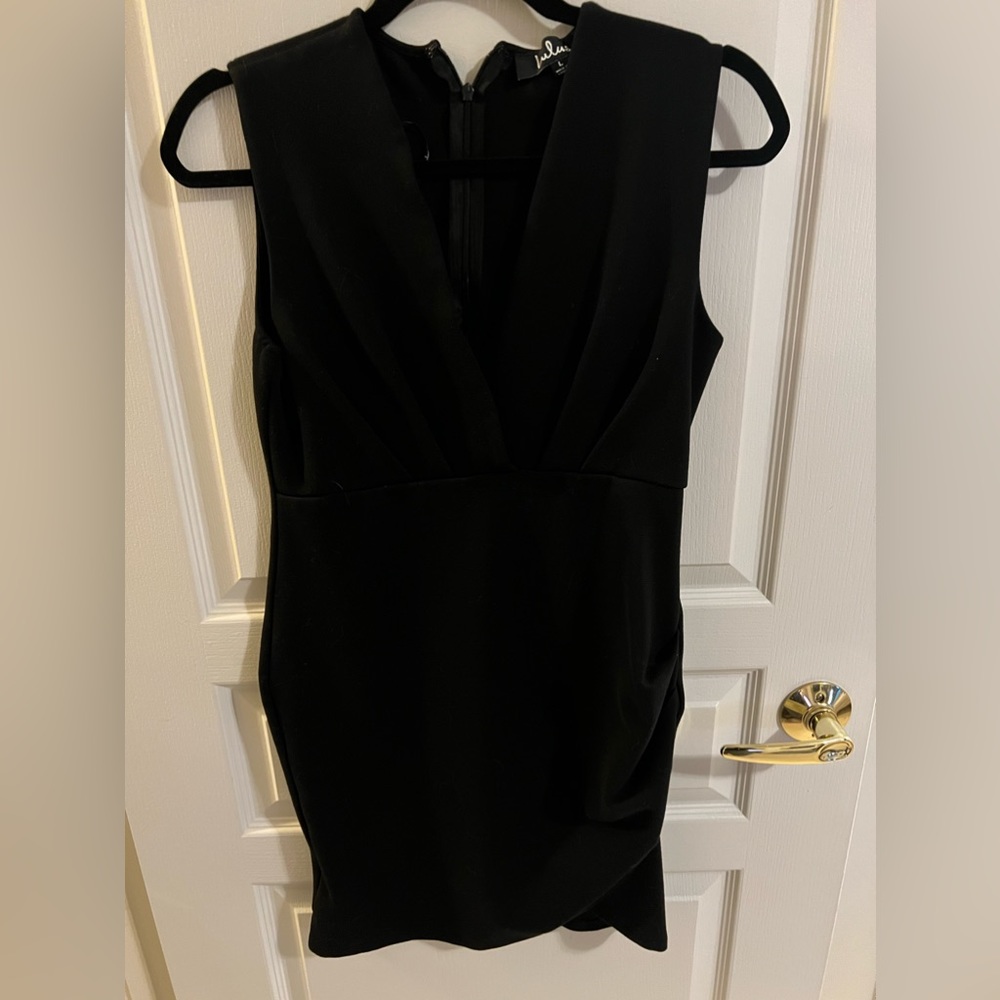 Black cocktail dress - Lulu’s - size Large